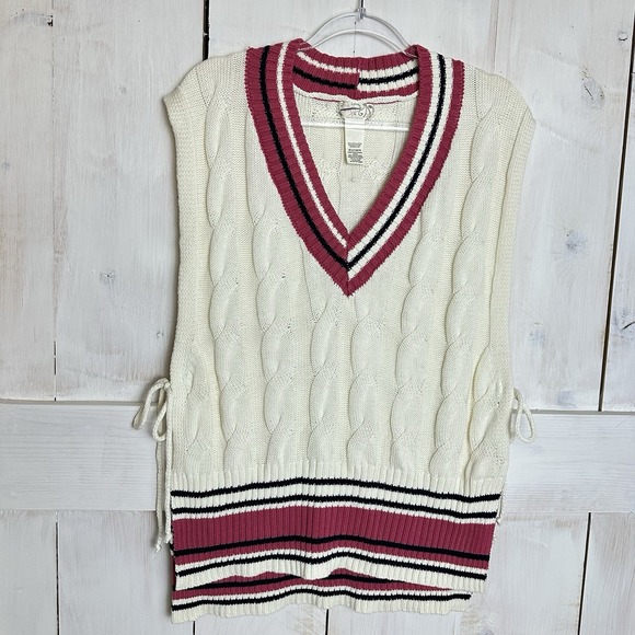 Free People Coastal Prep Poncho Vest Cable‎ Sweater Knit Pink Cream One Size - Picture 2 of 9